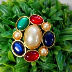 Vintage Avon (1980's) brooch